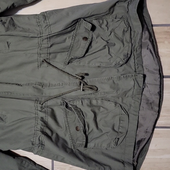 SALE--Olive green jacket - Picture 2 of 9